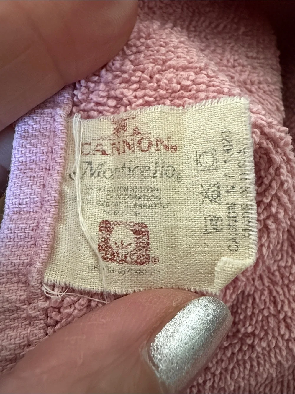 Vintage Cannon Monticello Pink Cotton MCM Crochet Lace Trim Boho Hand Towel